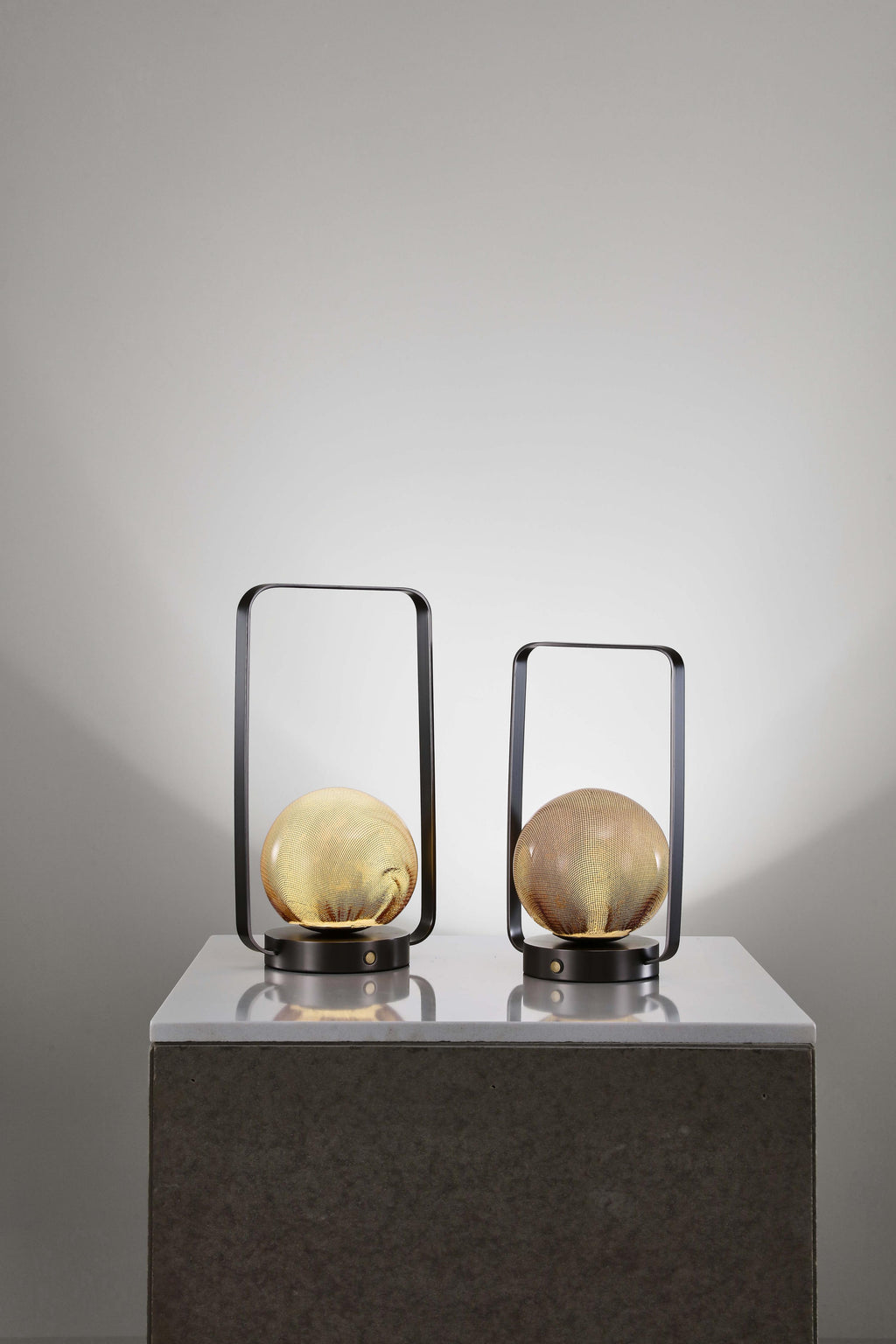 The Framed Globe Lamp