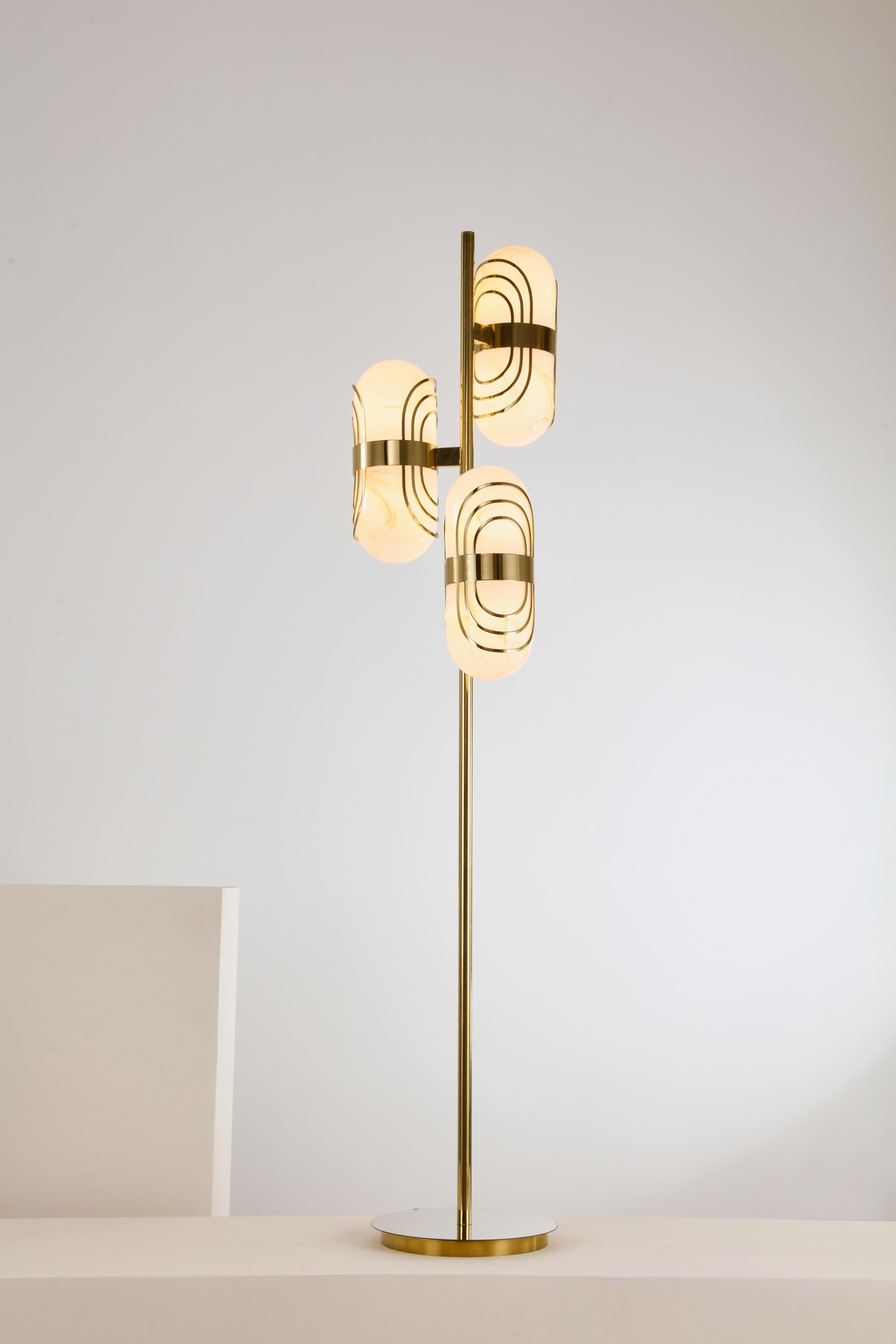 The Oval Shade Lamp